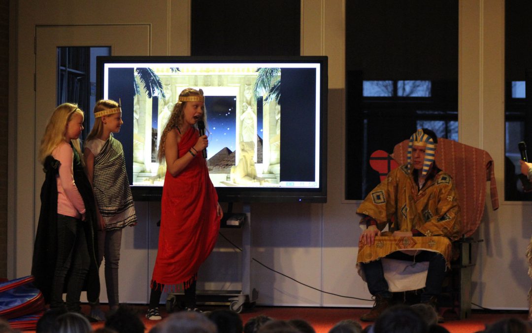Weekopening groep 8 + schoenendoosactie